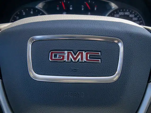 2024 GMC Terrain SLT - Lane Keeping Assist in Cars & Trucks in Belleville - Image 20