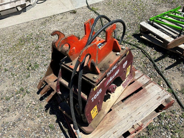 ALLIED 700B MINI EXCAVATOR HOPAC N/A in Heavy Equipment in Edmonton - Image 2