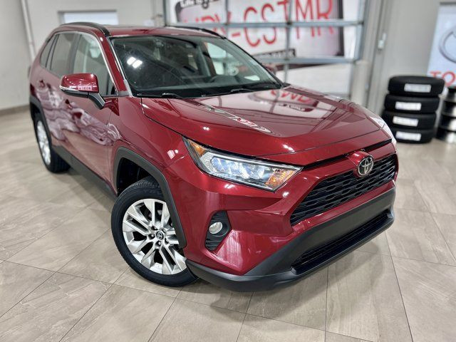 2019 Toyota RAV4 XLE Premium AWD | Heated Front Seats in Cars & Trucks in Edmonton - Image 3