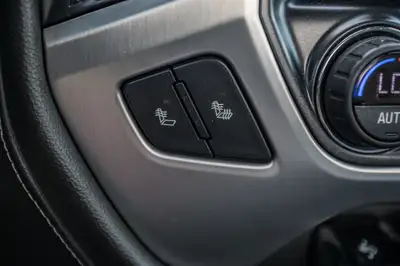2018 GMC Sierra 2500HD SLT / Awd / 6.6L Duramax Diesel / Exhaust, View more