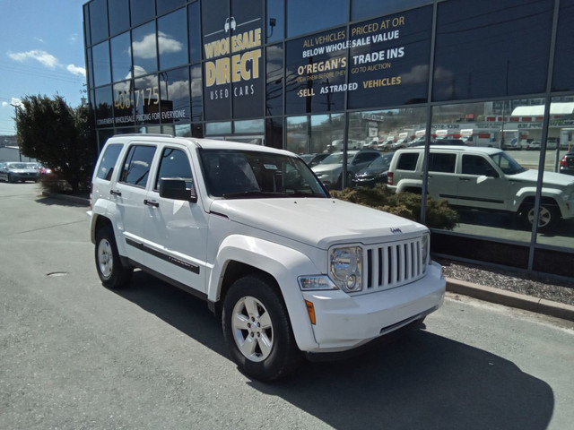 2012 Jeep Liberty 4x4 in Cars & Trucks in Dartmouth