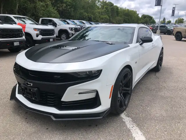 1LE 2019 Chevrolet Camaro 1SS in Cars & Trucks in London - Image 2