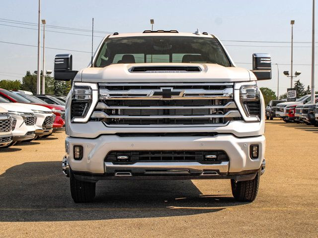 2025 Chevrolet Silverado 3500HD High Country in Cars & Trucks in Edmonton - Image 3