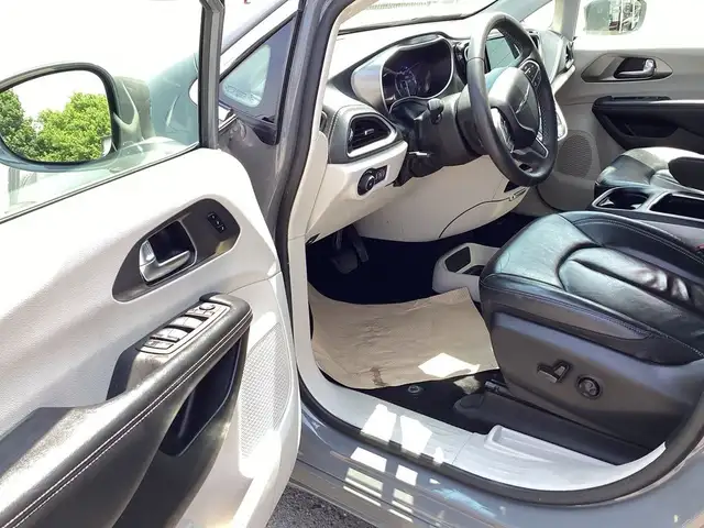 2022 Chrysler Pacifica TOURING L, LEATHER, POWER DOORS, REMOTE S dans Autos et camions dans Région d’Oakville/Halton - Image 15