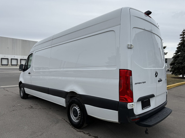 2019 Mercedes-Benz Sprinter Cargo Van MERCEDES Sprinter 2500 - C in Cars & Trucks in Oakville / Halton Region - Image 4