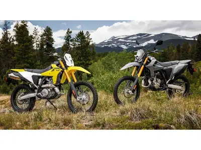 2025 Suzuki 2025 DR-Z4S RESERVE PAR TELEPHONE EXCLUSIVITÉ CHEZ LAVAL MOTO DU 17 AU 22 MARS 2025 VENE...