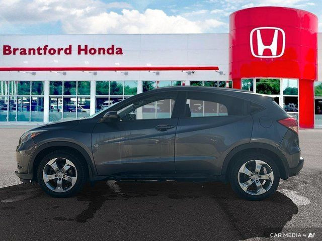 2017 Honda HR-V EX-L in Cars & Trucks in Brantford - Image 2