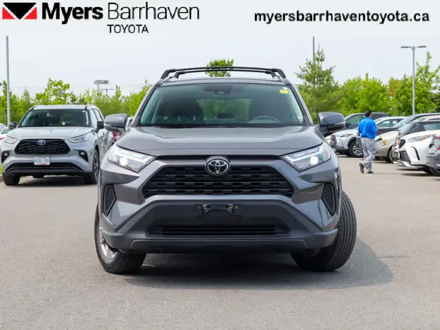 2022 Toyota RAV4 XLE - Sunroof - Power Liftgate - $252 B/W in Cars & Trucks in Ottawa - Image 6