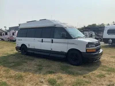 2004 Roadtrek 190 Popular Overview Meet the 2004 Roadtrek 190 Popular — a legendary Class B van that...