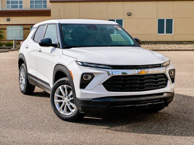 2025 Chevrolet Trailblazer LS in Cars & Trucks in Strathcona County - Image 2