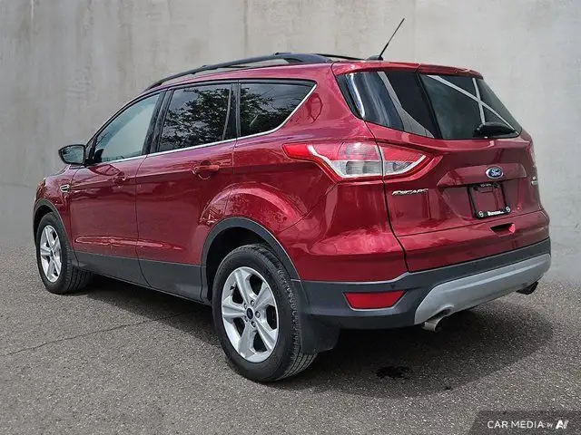 2016 Ford Escape SE in Cars & Trucks in Ottawa - Image 4