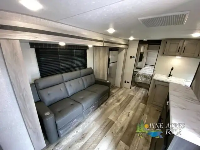 2023 KZ Connect SE C221RBSE Couples Unit in Travel Trailers & Campers in Truro - Image 15