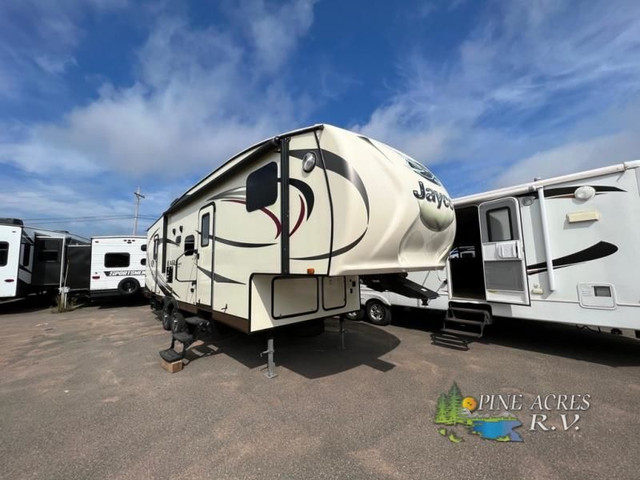 2015 Jayco Eagle HT 26.5BHS in Travel Trailers & Campers in Moncton - Image 4