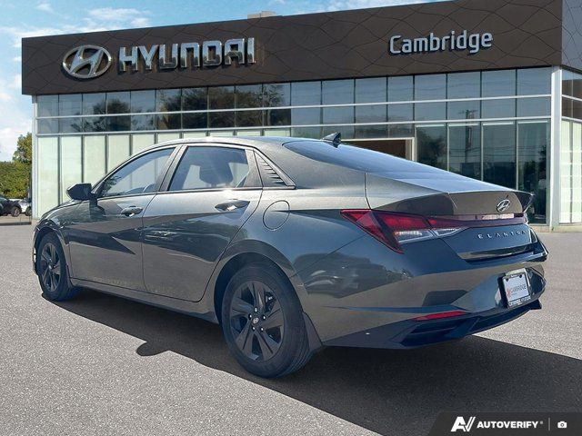 2023 Hyundai Elantra Preferred w/Tech Pkg | Sunroof | Carplay in Cars & Trucks in Cambridge - Image 3