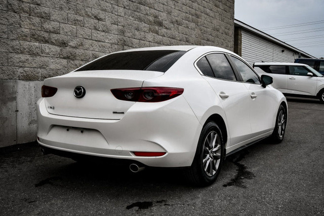 2019 Mazda Mazda3 GX • HEATED SEATS • REAR CAM • CP/AA in Cars & Trucks in Kingston - Image 3