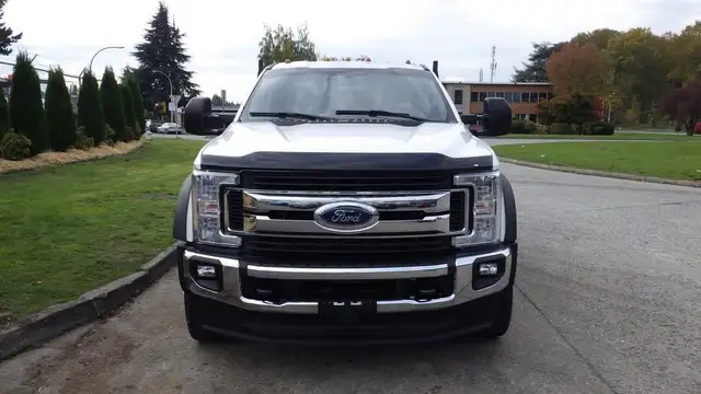 2019 ford F-550 11 Foot Flat Deck 4WD in Heavy Trucks in Richmond - Image 4
