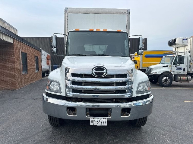 2018 Hino Truck 268 DURAPLAT dans Camions lourds  à Ville de Montréal - Image 2
