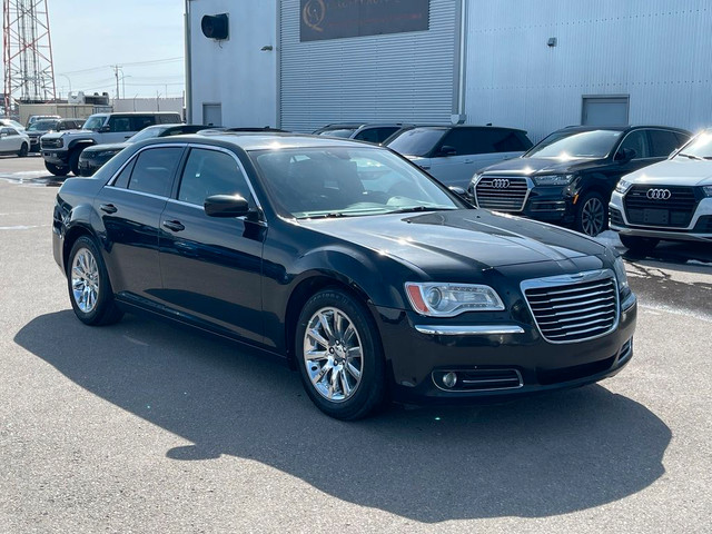  2013 Chrysler 300 4dr Sdn Touring RWD B.CAM/LEATHER/SUNROOF in Cars & Trucks in Calgary - Image 2