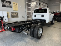 Discover Martin Chrysler, a family-owned gem since 44! With unbeatable service & deals, we're your g... (image 5)