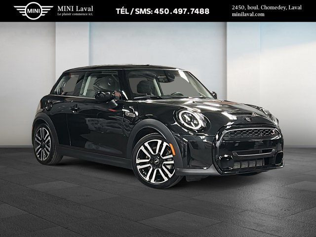2024 MINI 3 Portes Cooper S | Ligne Première | Accès confort in Cars & Trucks in Laval / North Shore