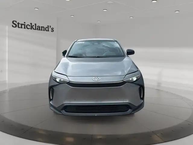 2023 TOYOTA BZ4X XLE AWD in Cars & Trucks in Stratford - Image 4