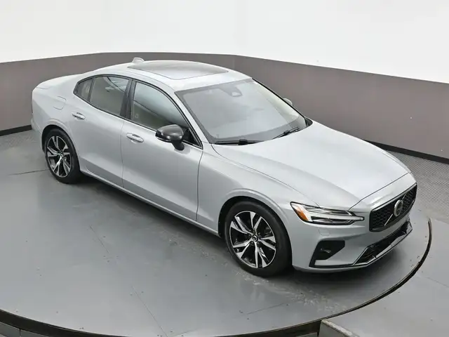 2024 Volvo S60 B5 B5 CORE SUNROOF, NAVIGATION, HEATED POWER SEAT in Cars & Trucks in City of Halifax - Image 33