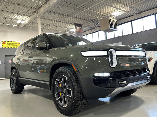  2023 Rivian R1S Launch Edition|835HP|QUADMOTOR|LARGEPACK|NOLUXT in Cars & Trucks in City of Toronto - Image 2