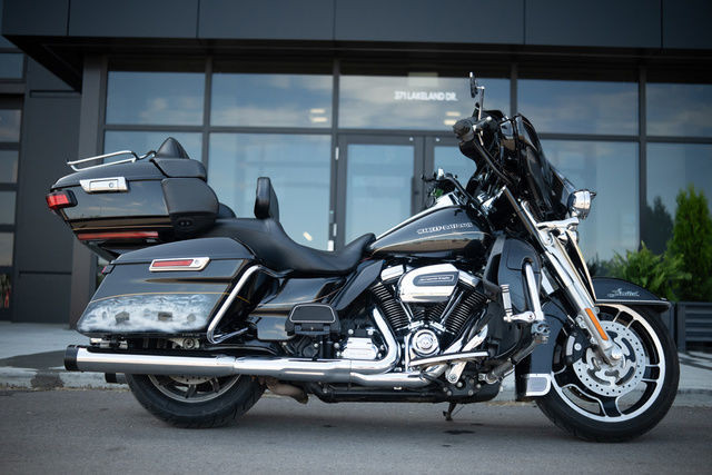 2017 Harley-Davidson ULTRA LIMITED LOW in Street, Cruisers & Choppers in Strathcona County