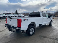 Super Duty F-350 SRW XLT 4WD Crew Cab 8' Box, 18" Aluminum Wheels, 6.7L V8 Turbo Diesel Engine, 10-S... (image 5)