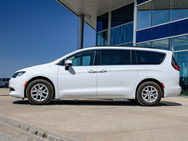 2021 Chrysler Grand Caravan SXT in Cars & Trucks in Barrie - Image 4