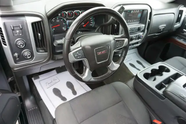 2017 GMC Sierra 1500 in Cars & Trucks in Oakville / Halton Region - Image 10