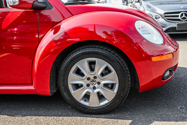 2008 Volkswagen New Beetle coupe Trendline * mags * Impecable Bo dans Autos et camions  à Ville de Montréal - Image 4