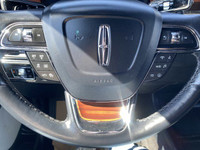 **WE WILL BEAT ANY DEALER IN THE CITY** Infinite Black Metallic Clearcoat 2023 Lincoln Navigator Res... (image 8)