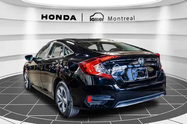 2021 Honda Civic LX | AUTO | CLEAN CARFAX | in Cars & Trucks in City of Montréal - Image 6
