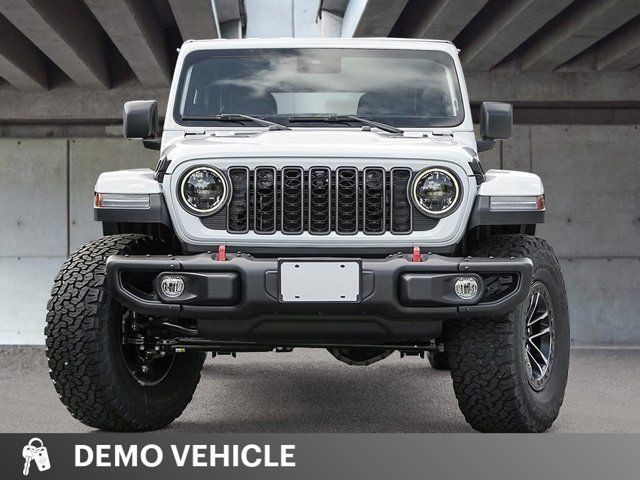 2025 Jeep Wrangler Rubicon X | 3.6L V6 | 35 Inch Tires in Cars & Trucks in Tricities/Pitt/Maple - Image 2