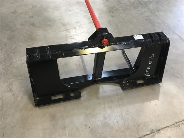 2024 HLA Single Prong Bale Spear Skid Steer Attachment in Heavy Equipment in Lethbridge - Image 2