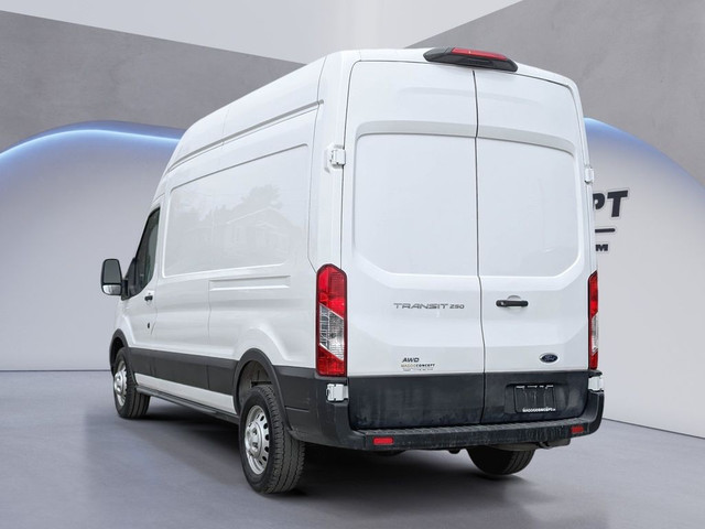  2022 Ford Transit Cargo Van T-250 148 Hi Rf 9070 GVWR AWD in Cars & Trucks in Sherbrooke - Image 3