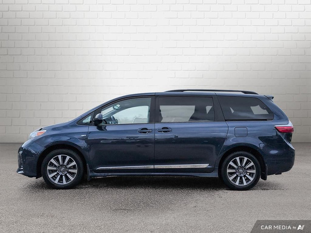 2020 Toyota Sienna LE 7-Passenger Certified Pre-Owned | Heate... in Cars & Trucks in Muskoka - Image 2