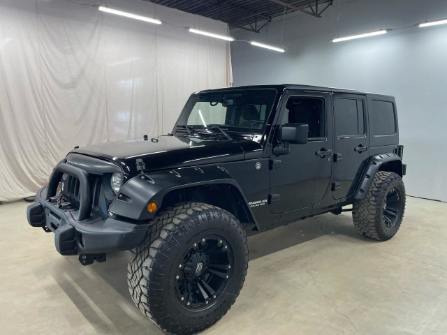 2014 Jeep Wrangler 4WD 4DR SAHARA in Cars & Trucks in Guelph - Image 3