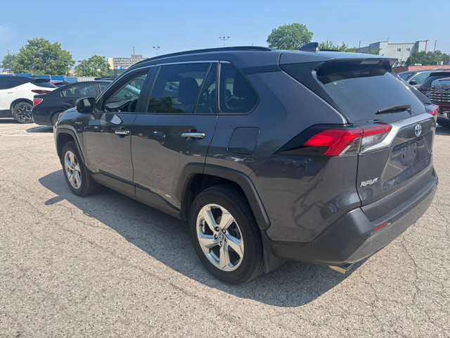 2020 Toyota RAV4 Hybrid Limited SUNROOF | HYBRID | HEATED/VEN... in Cars & Trucks in London - Image 4