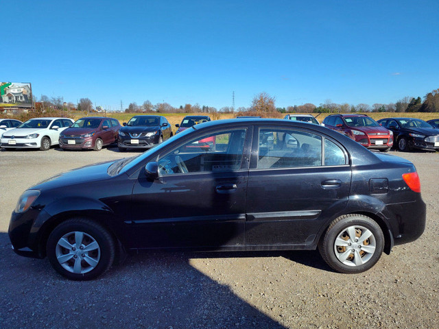 2011 Kia Rio EX in Cars & Trucks in London - Image 4