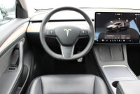 Dual Motor AWD DON'T PAY EXTRA FOR SAFETY CERTIFICATION Elevate Your Drive With This 2022 Tesla Mode... (image 9)