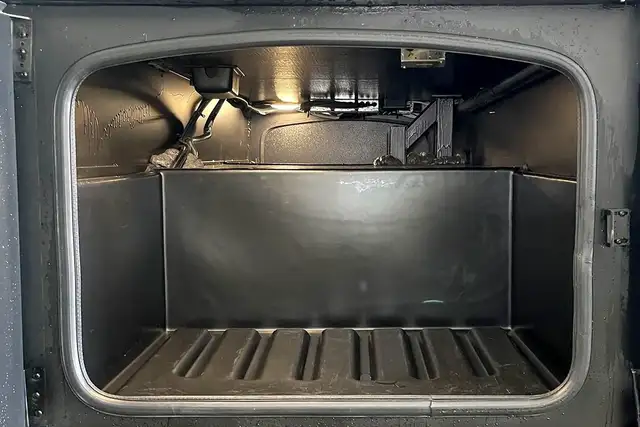 2022 Thor Miramar 35.2 – Pre-Owned Class A Motorhome.  in RVs & Motorhomes in Red Deer - Image 11