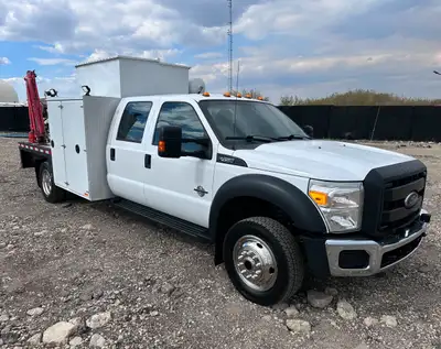 2015 Ford F550 Crew Cab 4x4 Picker Service Truck + 6.7L PowerStroke Diesel Engine + 4x4 W/ AutoMatic...