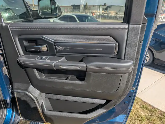 2022 RAM 3500 Limited *PRICE REDUCED* 6.7L, NAVIGATION, FLAT... in Cars & Trucks in Calgary - Image 12