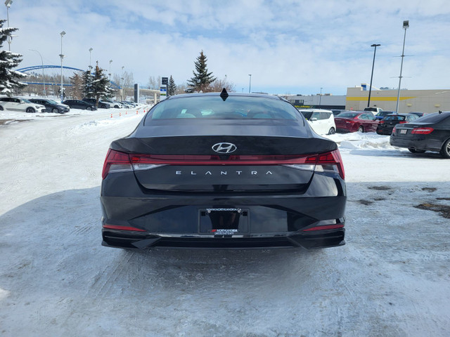 2023 Hyundai Elantra Luxury SMART CRUISE, HEATED SEATS/STEERING, in Cars & Trucks in Calgary - Image 3