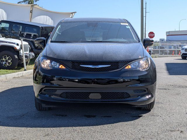 2026 Chrysler Grand Caravan SXT - Power Liftgate - in Cars & Trucks in Calgary - Image 2