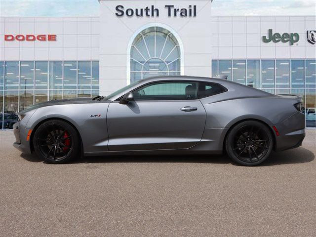 2021 Chevrolet Camaro in Cars & Trucks in Calgary - Image 3