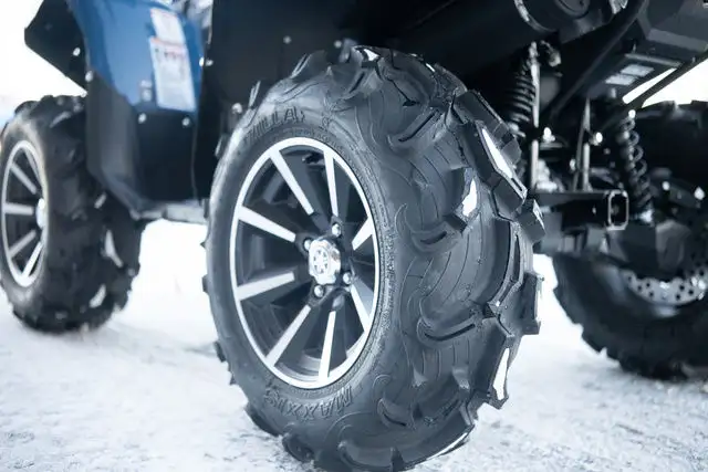 2025 Yamaha GRIZZLY 700 SE in ATVs in Strathcona County - Image 16