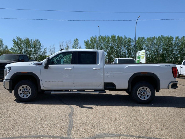2025 GMC Sierra 2500HD in Cars & Trucks in Medicine Hat - Image 4